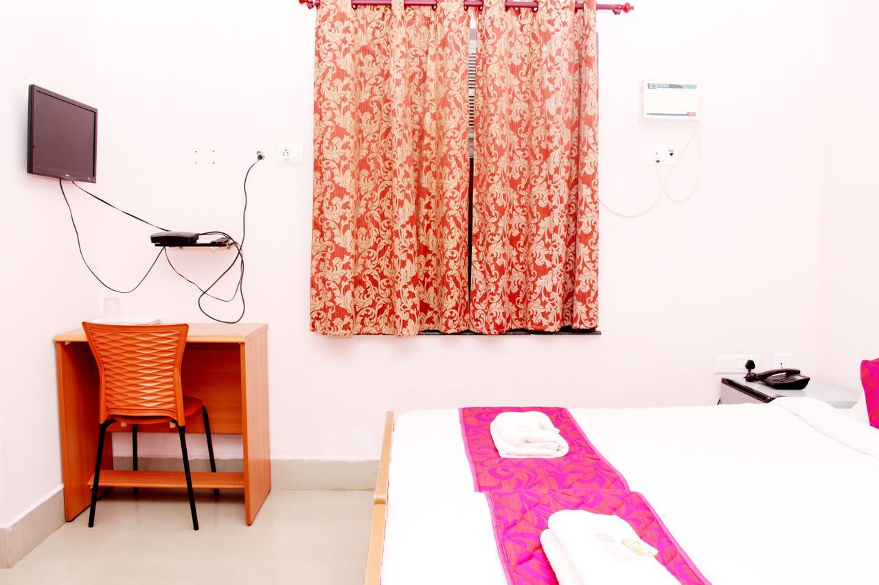 Hotel Royal Grand Days Chennai Zewnętrze zdjęcie