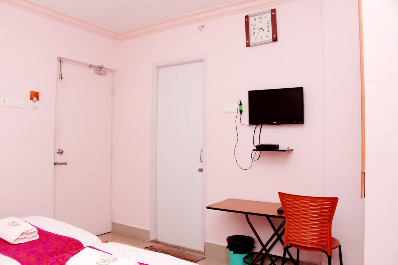Hotel Royal Grand Days Chennai Zewnętrze zdjęcie