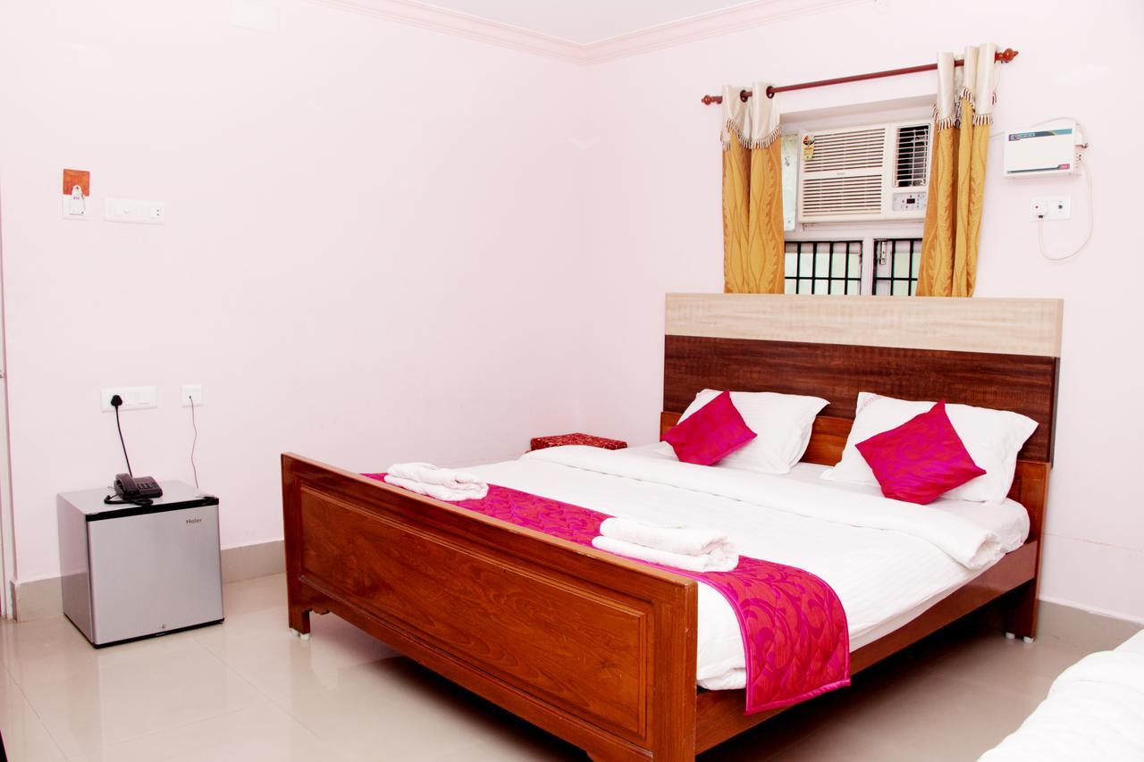 Hotel Royal Grand Days Chennai Zewnętrze zdjęcie