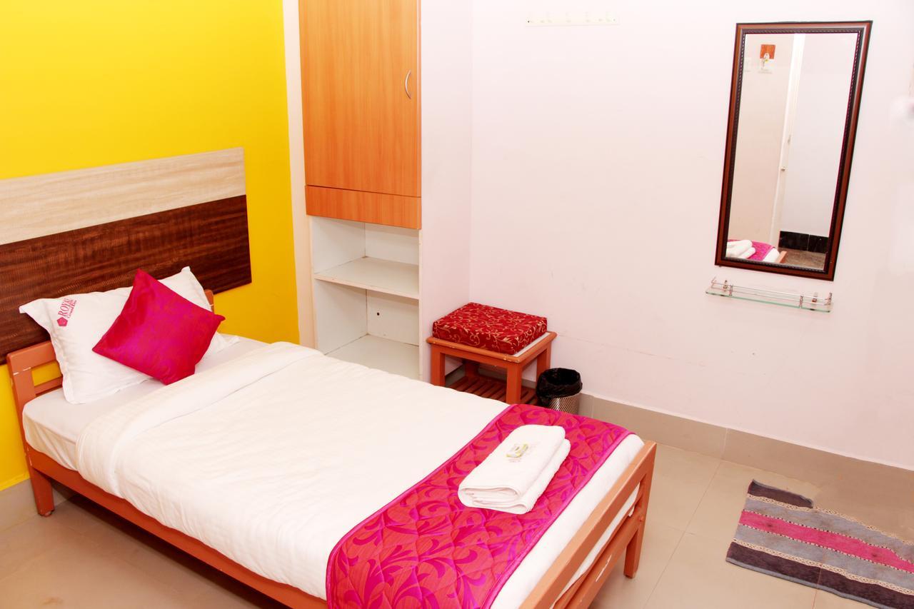 Hotel Royal Grand Days Chennai Zewnętrze zdjęcie